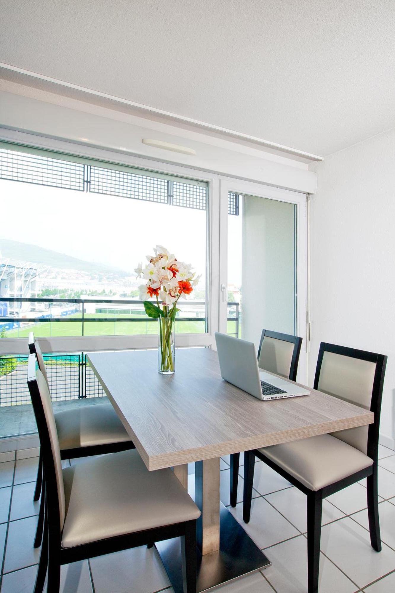 Sejours & Affaires Clermont Ferrand Park Republique Aparthotel Екстериор снимка